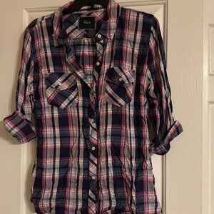 New without tags Rails plaid shirt. Size medium